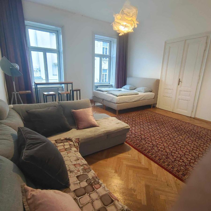 Large 4 Room Apartment In The Center Of Vienna Exterior photo