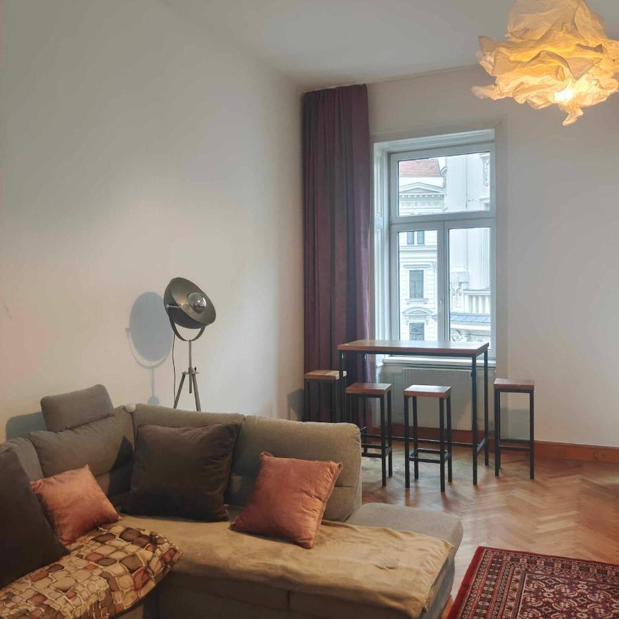 Large 4 Room Apartment In The Center Of Vienna Exterior photo