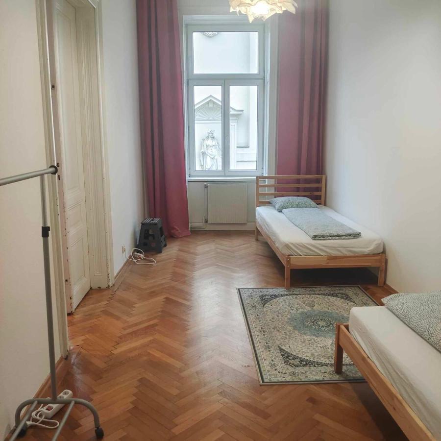 Large 4 Room Apartment In The Center Of Vienna Exterior photo